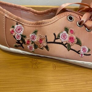 Embroidered Cherry Blossom Sugar Blaze Pink Satin Ribbon Lace Shoes Women 8.5M